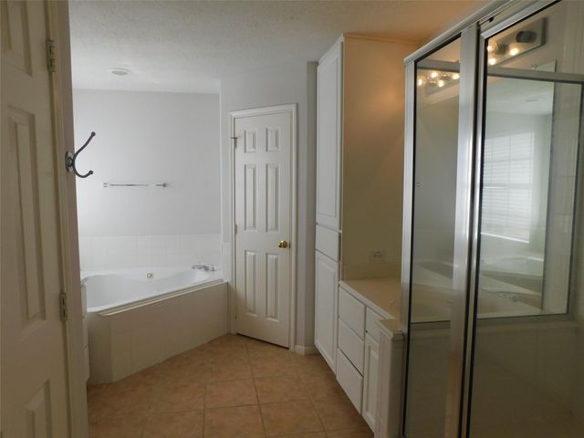 2710 Grants Lake Boulevard F4, Sugar Land, TX 77479