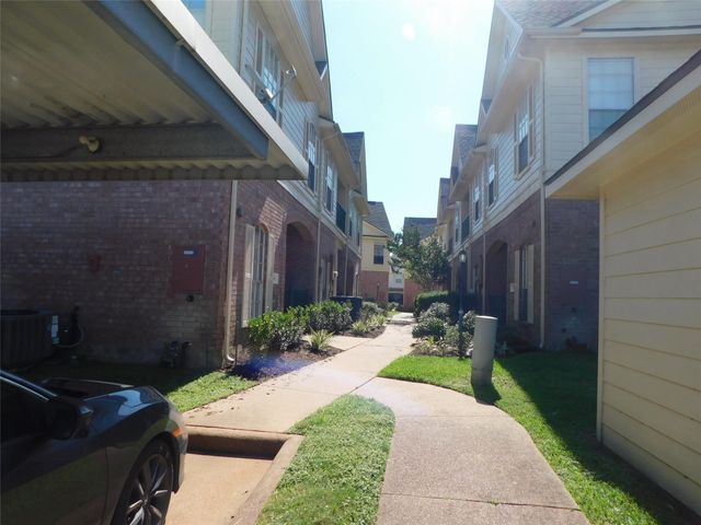 2710 Grants Lake Boulevard F4, Sugar Land, TX 77479