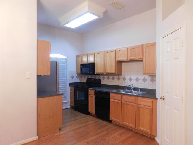 2710 Grants Lake Boulevard F4, Sugar Land, TX 77479