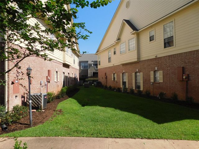 2710 Grants Lake Boulevard F4, Sugar Land, TX 77479