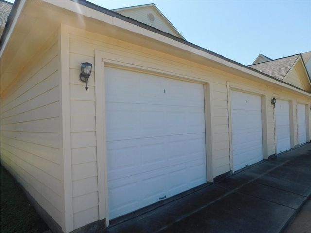 2710 Grants Lake Boulevard F4, Sugar Land, TX 77479