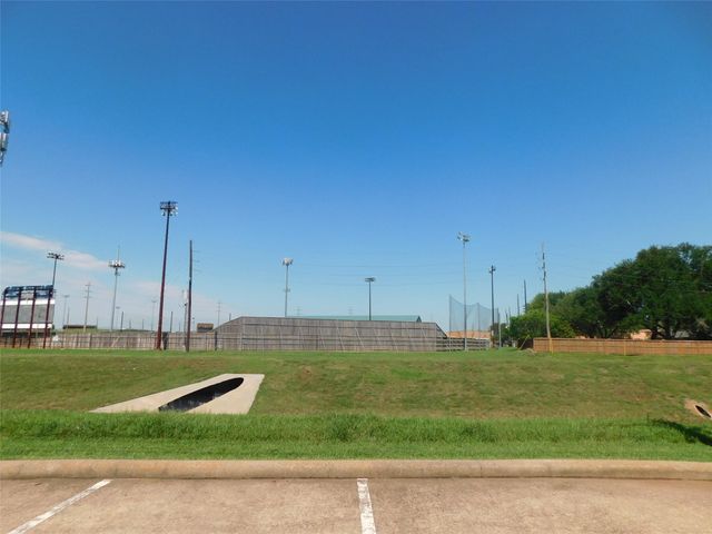 2710 Grants Lake Boulevard F4, Sugar Land, TX 77479