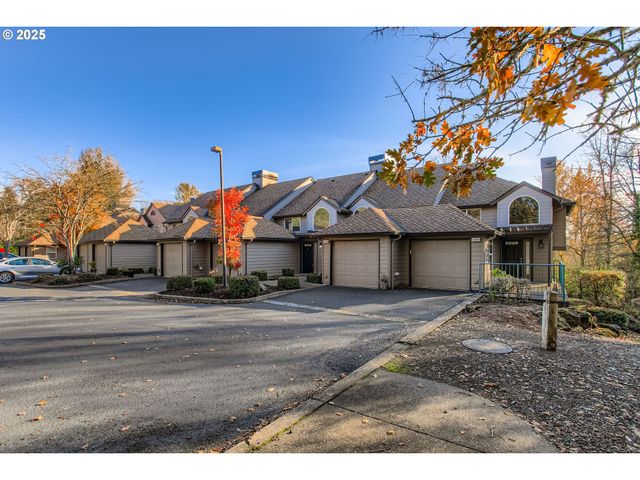 3990 CARMAN Dr, Lake Oswego, OR 97035