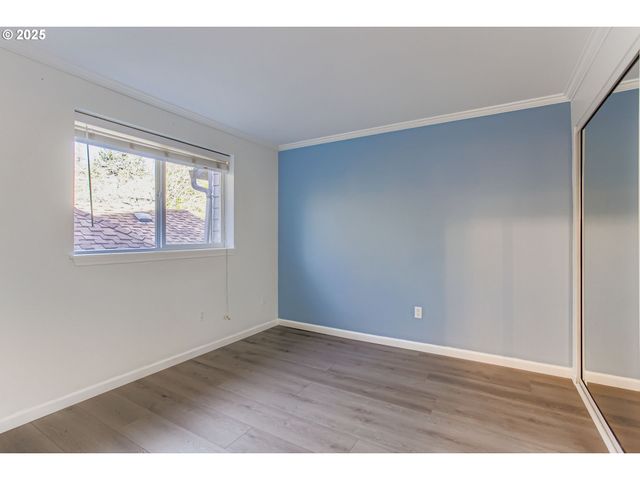 3990 CARMAN Dr, Lake Oswego, OR 97035