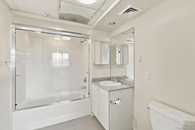 100 Harbor View Drive 651, Port Washington, NY 11050