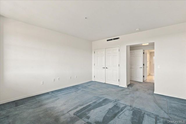100 Harbor View Drive 651, Port Washington, NY 11050
