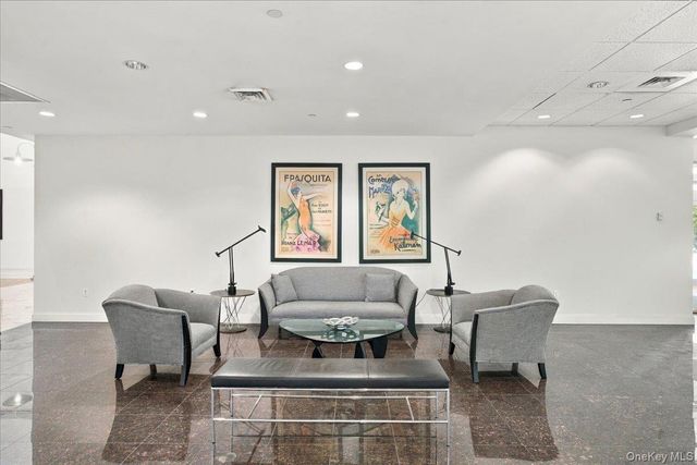 100 Harbor View Drive 651, Port Washington, NY 11050