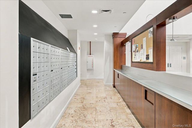 100 Harbor View Drive 651, Port Washington, NY 11050