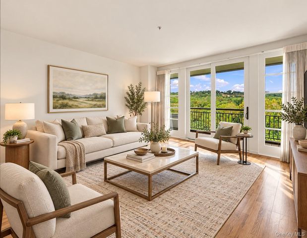 100 Harbor View Drive 651, Port Washington, NY 11050
