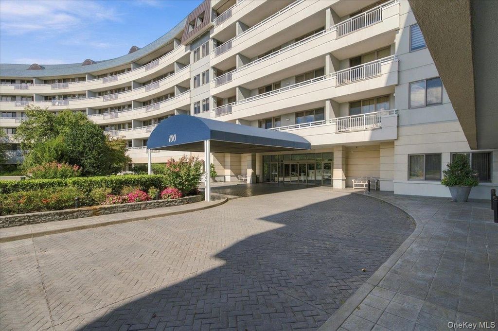 100 Harbor View Drive 651, Port Washington, NY 11050 — photo 2