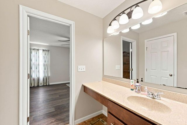 2726 Leonardo Way, Middletown, OH 45005
