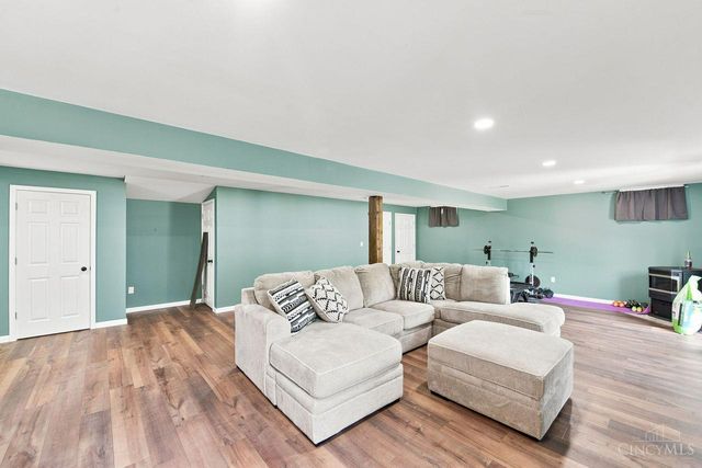 2726 Leonardo Way, Middletown, OH 45005