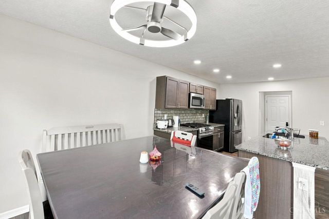 2726 Leonardo Way, Middletown, OH 45005