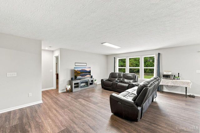 2726 Leonardo Way, Middletown, OH 45005