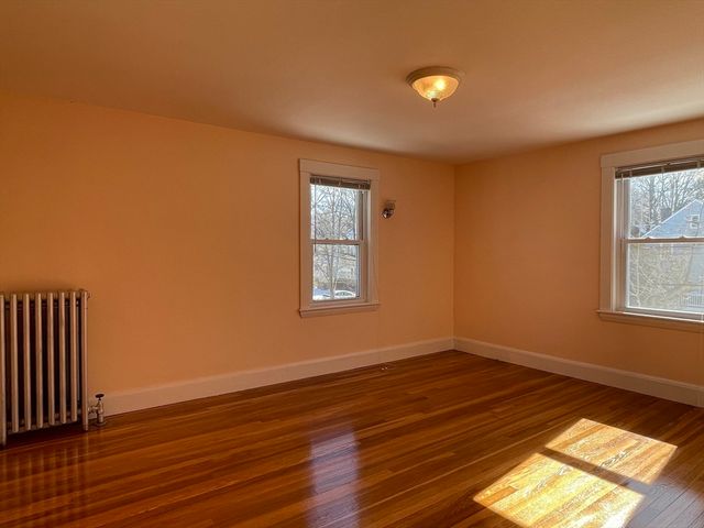 139 Oakdale Rd, Newton, MA 02461