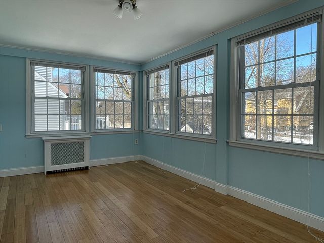 139 Oakdale Rd, Newton, MA 02461