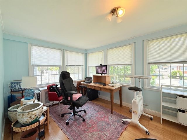 139 Oakdale Rd, Newton, MA 02461