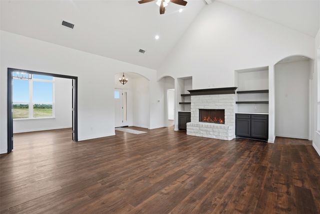 6720 county road 302, Grandview, TX 76050