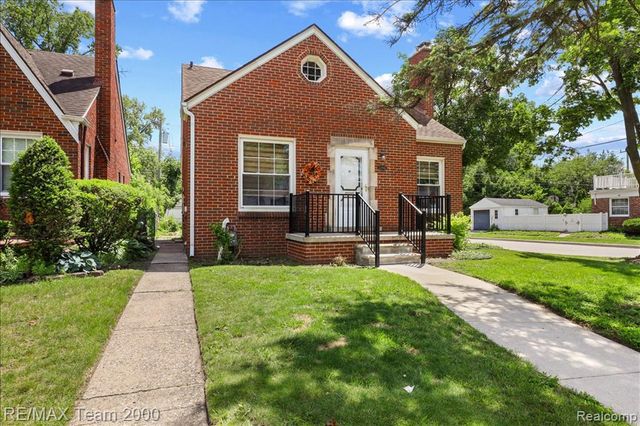 22941 Wilson Avenue, Dearborn, MI 48128