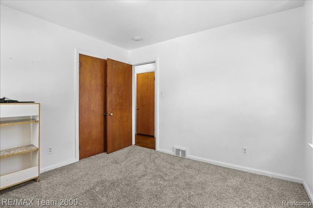 22941 Wilson Avenue, Dearborn, MI 48128