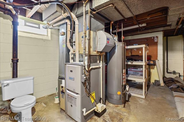 22941 Wilson Avenue, Dearborn, MI 48128