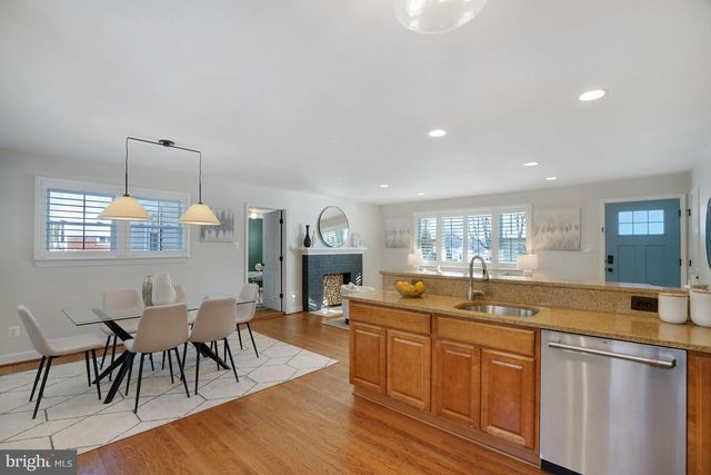 6726 BOSTWICK DR, Springfield, VA 22151