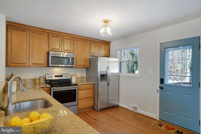 6726 BOSTWICK DR, Springfield, VA 22151