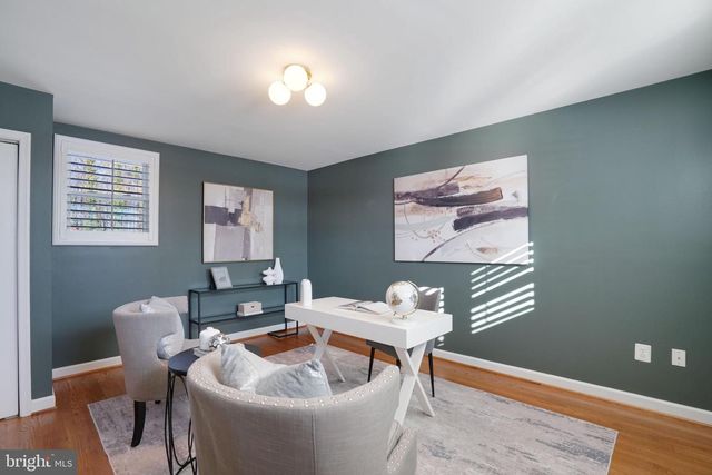 6726 BOSTWICK DR, Springfield, VA 22151