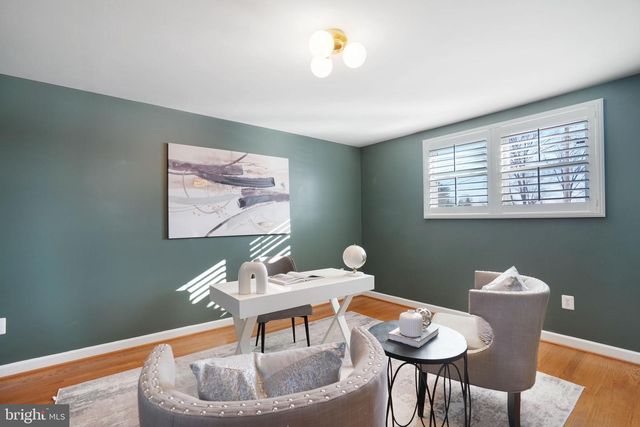 6726 BOSTWICK DR, Springfield, VA 22151