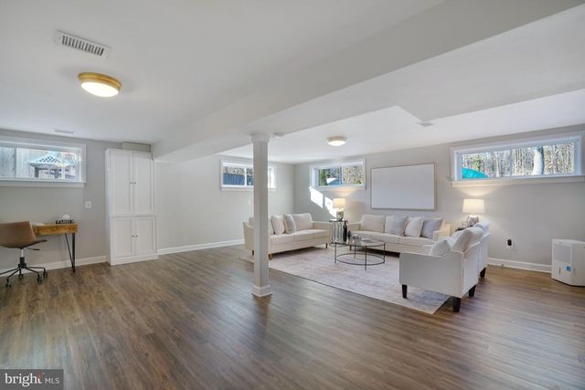 6726 BOSTWICK DR, Springfield, VA 22151