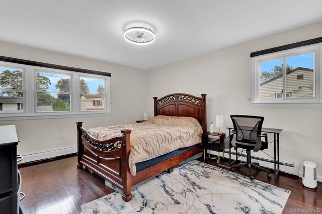 260 W 12th Street, Deer Park, NY 11729
