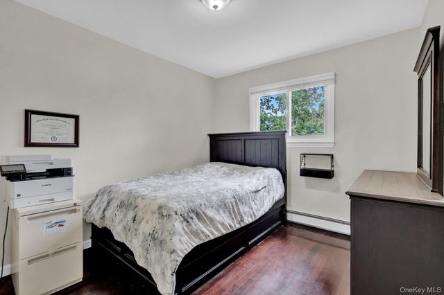 260 W 12th Street, Deer Park, NY 11729
