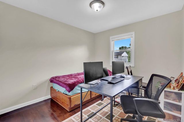 260 W 12th Street, Deer Park, NY 11729