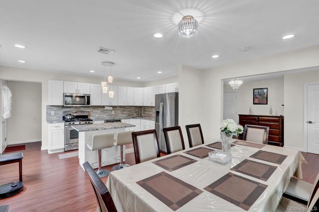 260 W 12th Street, Deer Park, NY 11729