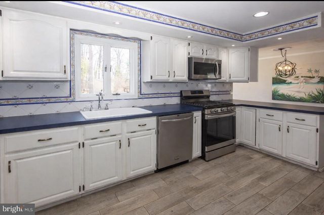 2947 POTSHOP RD, Norristown, PA 19403