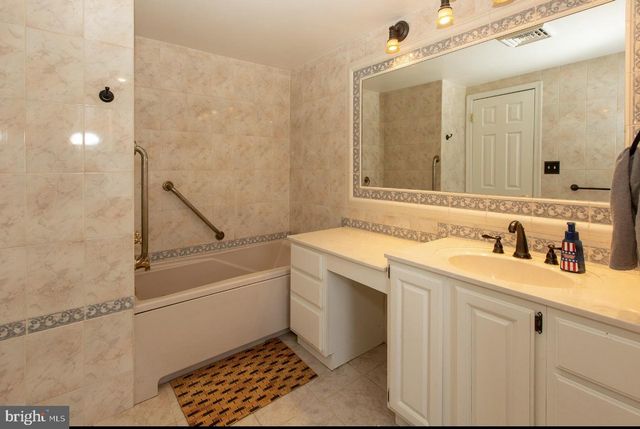 2947 POTSHOP RD, Norristown, PA 19403