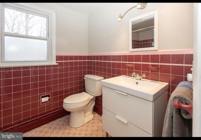 2947 POTSHOP RD, Norristown, PA 19403