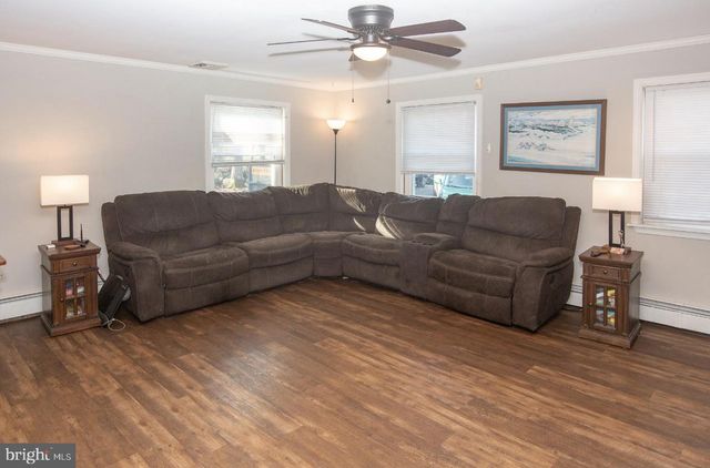 2947 POTSHOP RD, Norristown, PA 19403