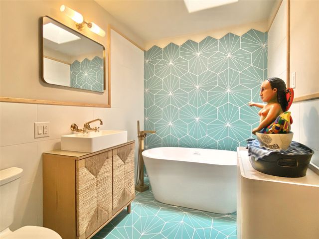 2007 Indian School Road NW, Albuquerque, NM 87104