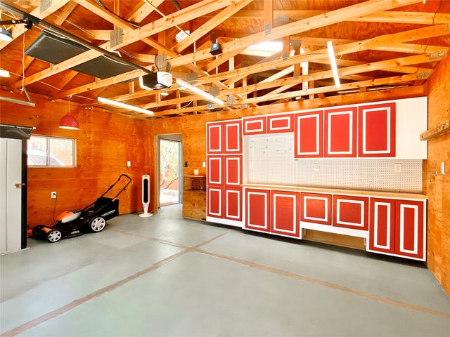 2007 Indian School Road NW, Albuquerque, NM 87104