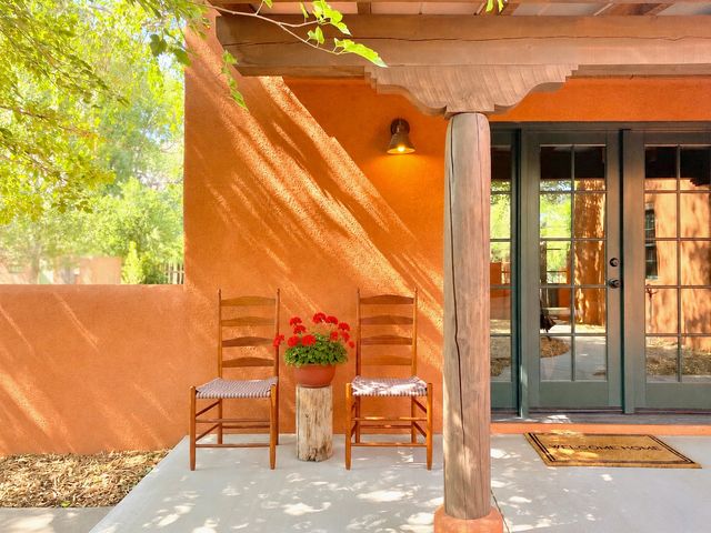 2007 Indian School Road NW, Albuquerque, NM 87104