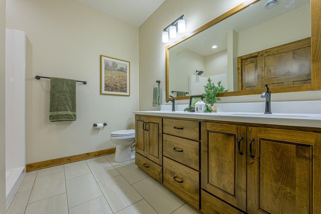 1332 Bradford Street SE, Hutchinson, MN 55350