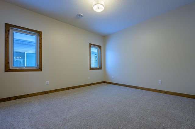 1332 Bradford Street SE, Hutchinson, MN 55350