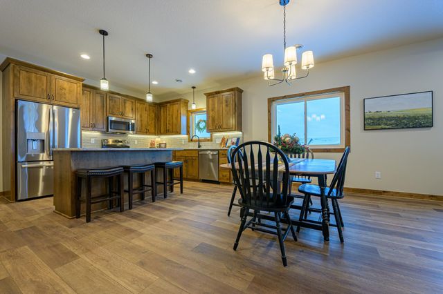 1332 Bradford Street SE, Hutchinson, MN 55350