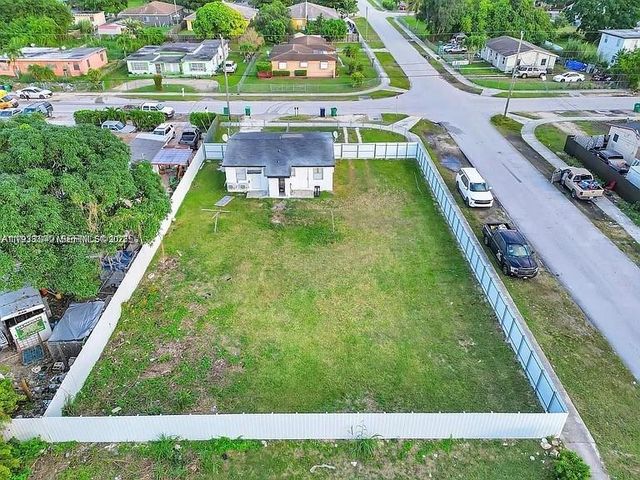 26540 SW 1 38 th ct, Homestead, FL 33032
