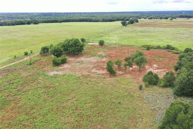 287 Mcclain Lane, Sunset, TX 76270
