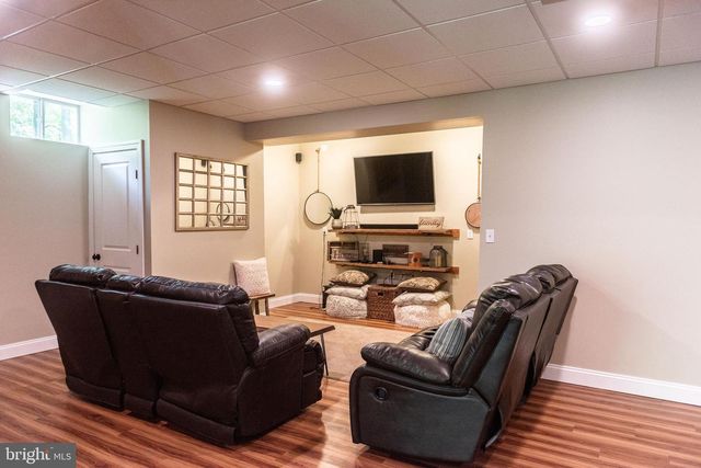 526 STANLEY DR, Palmyra, PA 17078