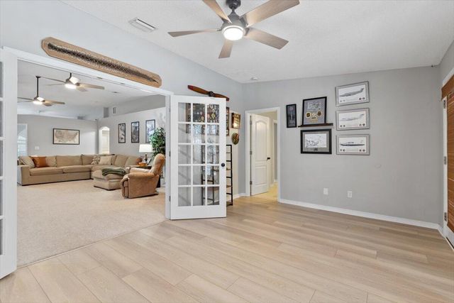 2066 Indigo Drive, Navarre, FL 32566