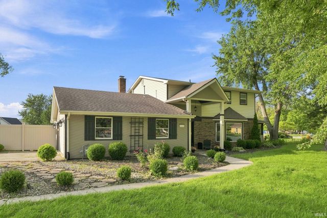 9520 Spurwood Court, Fort Wayne, IN 46804