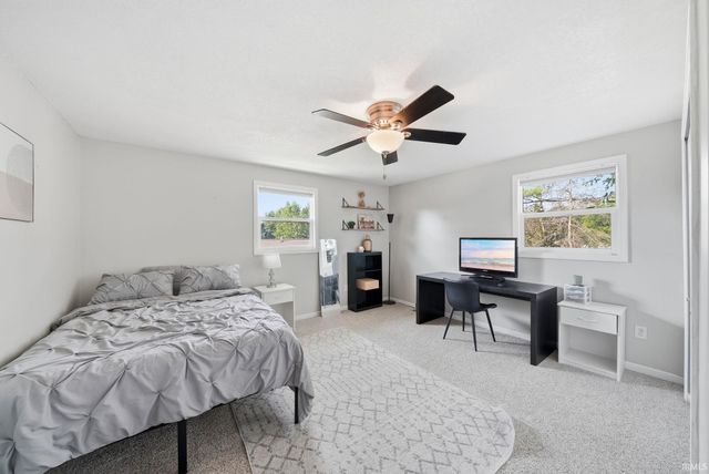 9520 Spurwood Court, Fort Wayne, IN 46804